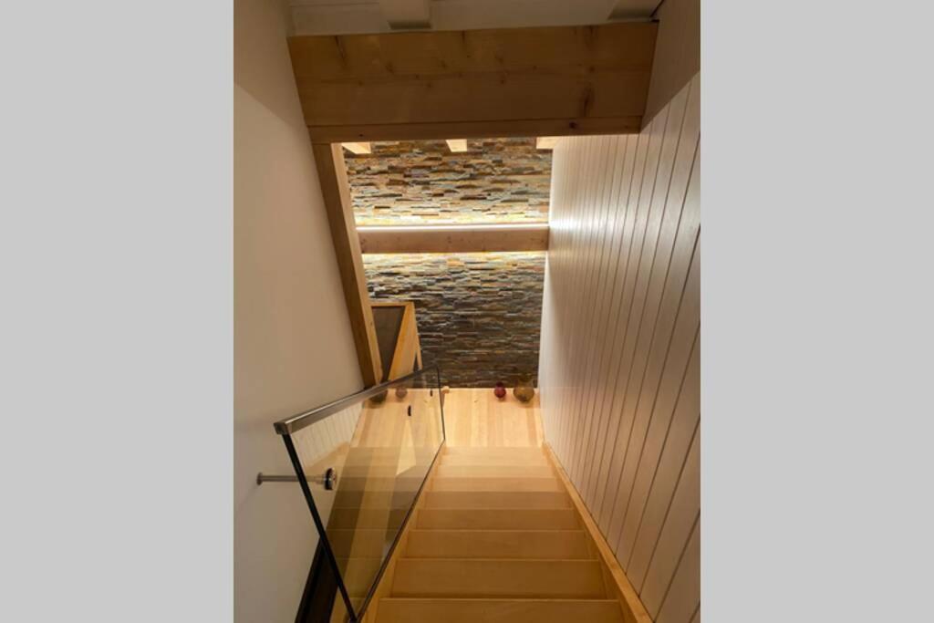 Exklusives Chalet Mit Traumhafter See- Und Bergsicht Seelisberg Exterior foto