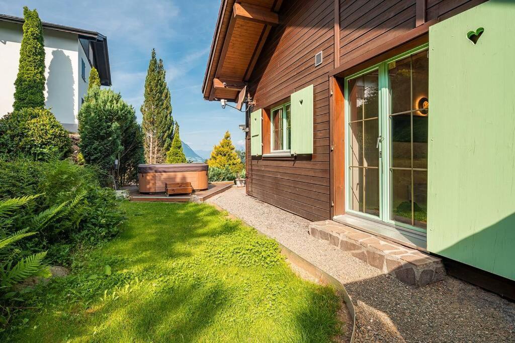 Exklusives Chalet Mit Traumhafter See- Und Bergsicht Seelisberg Exterior foto